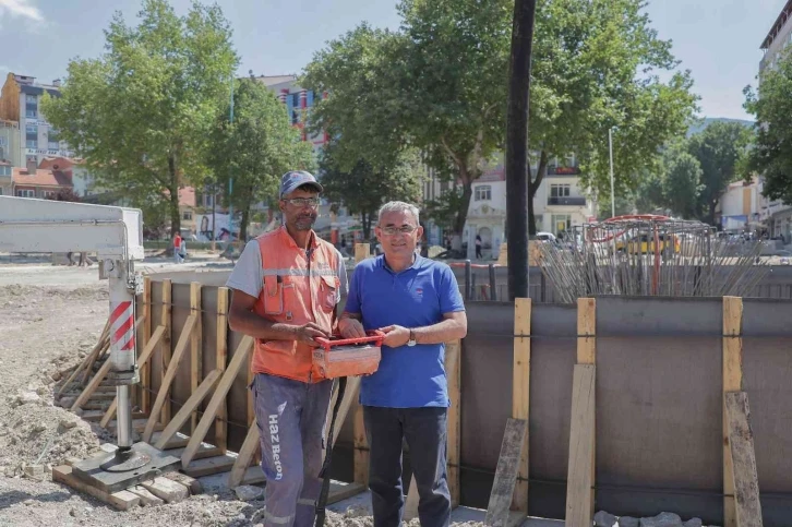 Kütahya’nın simgesi vazonun temeli atıldı
