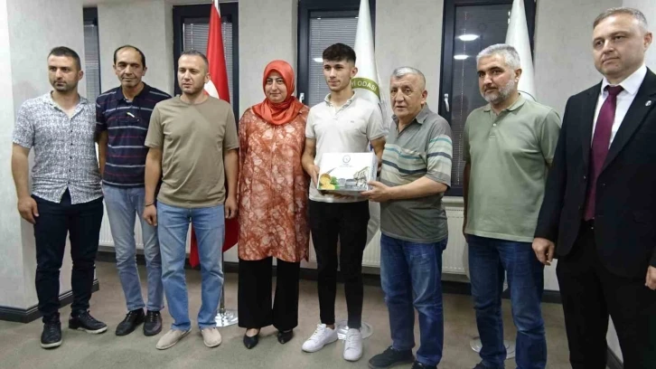 Kütahyalı öğrenci ’En İyi Kaynak Yapma Yarışması’nda Türkiye ikincisi oldu
