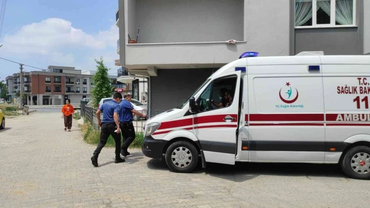 Madde bağımlısı olduğu iddia edilen şahıs polisin parmağını ısırdı
