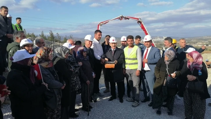 Maden sahasında kalan mahalle taşınıyor
