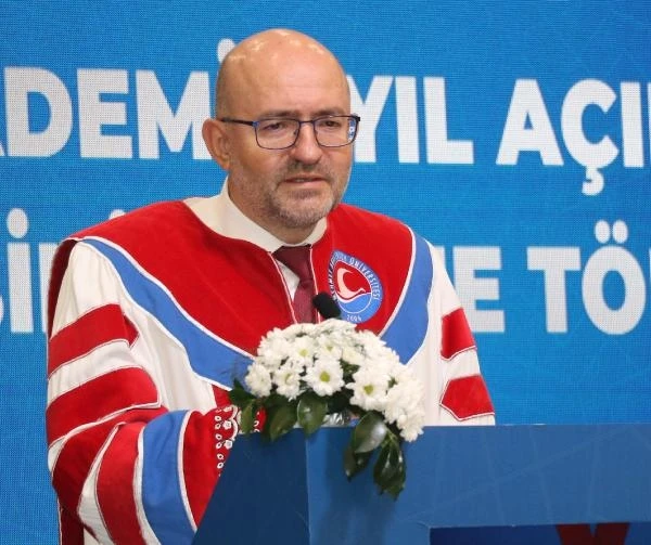 MAKÜ Rektörü Korkmaz aday adaylığı için istifa etti