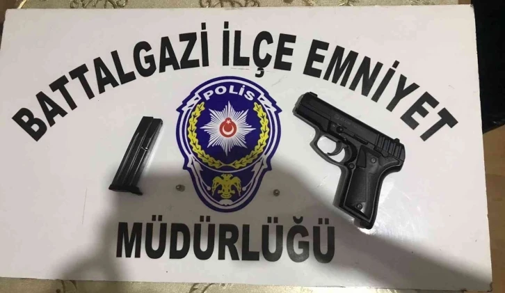 Malatya’da iş yeri kurşunlama ve hırsızlığa 12 tutuklama
