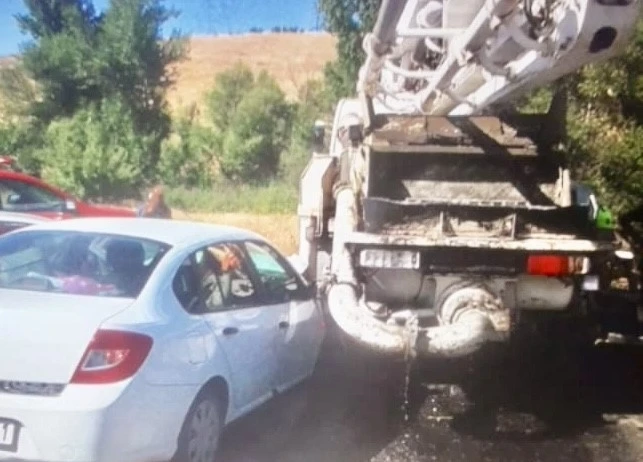 Malatya’da otomobil kamyonla çarpıştı: 6 yaralı
