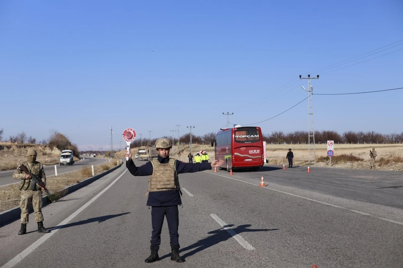 Malatya’da polis suçlulara göz açtırmıyor
