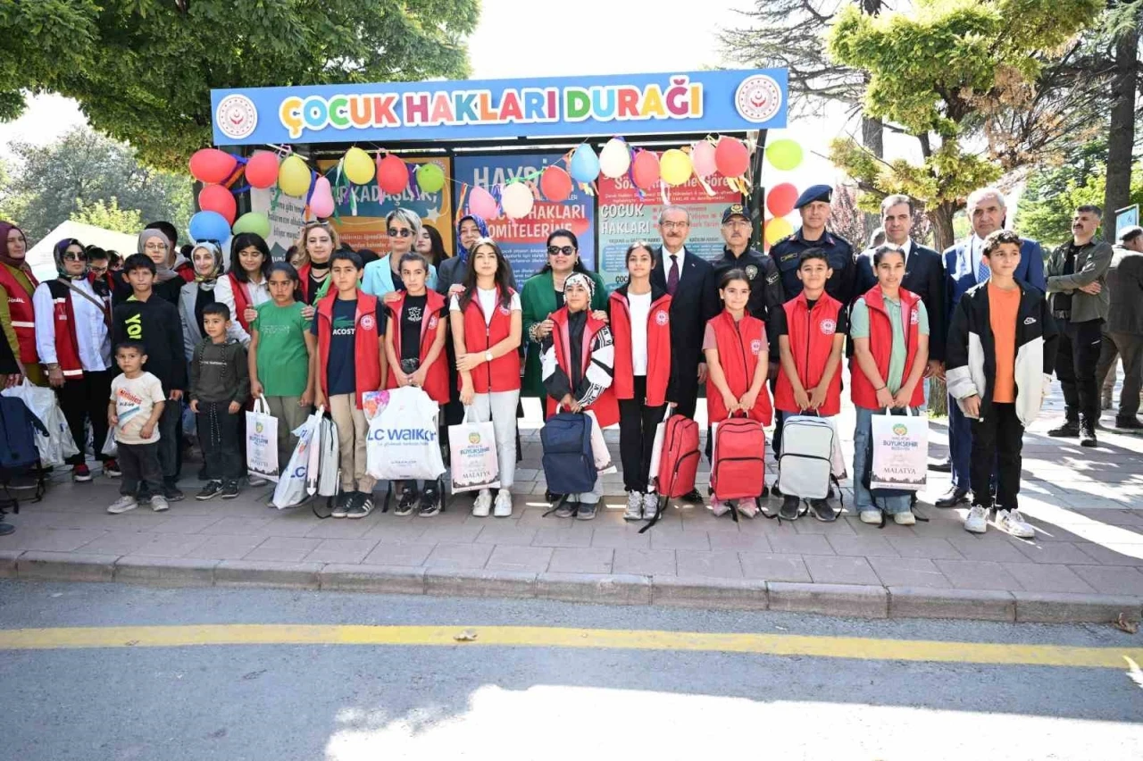 Malatya’da "Çocuk Hakları Durağı" etkinliğiyle farkındalık artırıldı
