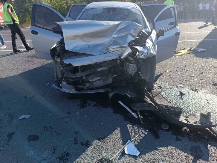 Malatya’da ticari araç ile otomobil çarpıştı: 6 yaralı
