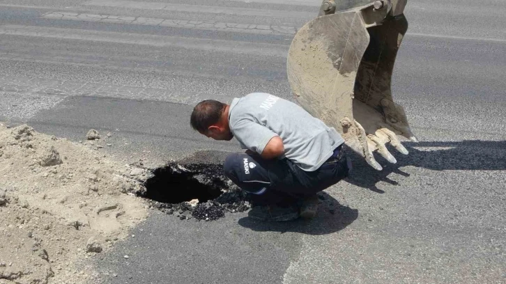 Malatya’da yolda çökme meydana geldi
