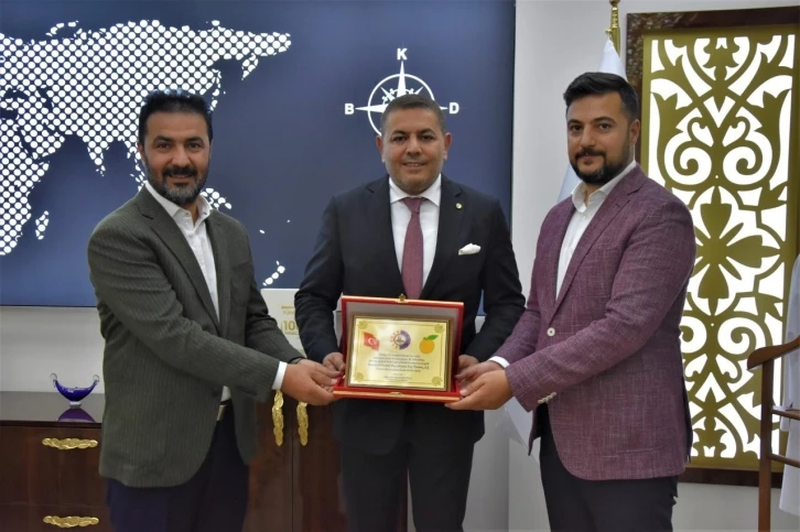 Malatya TSO’dan başarıya plaket
