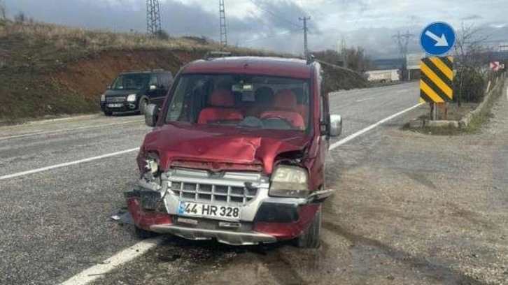 Malatya Yönünde Meydana Gelen Trafik Kazasında Yaralı Var