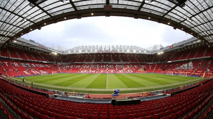 Manchester United, sezonu 115,5 milyon sterlin zararla kapadı