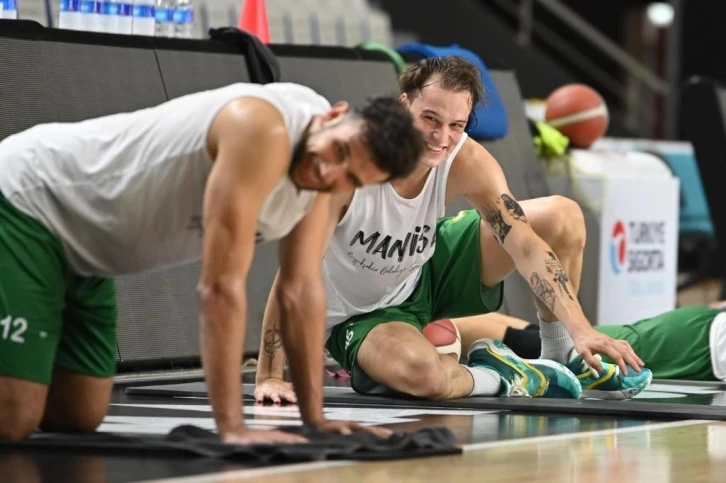 Manisa BBSK Basketbol Takımı hazırlıklarını sürdürüyor
