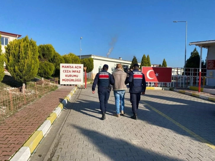 Manisa’da 7 ayrı suçtan aranan şahıs jandarmadan kaçamadı
