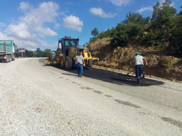 Manisa’da bin 642 kilometrelik yolda bakım yapıldı
