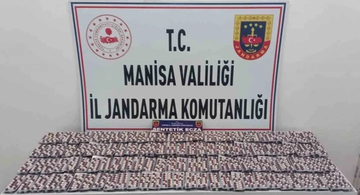 Manisa’da binlerce sentetik ecza hapı ele geçirildi
