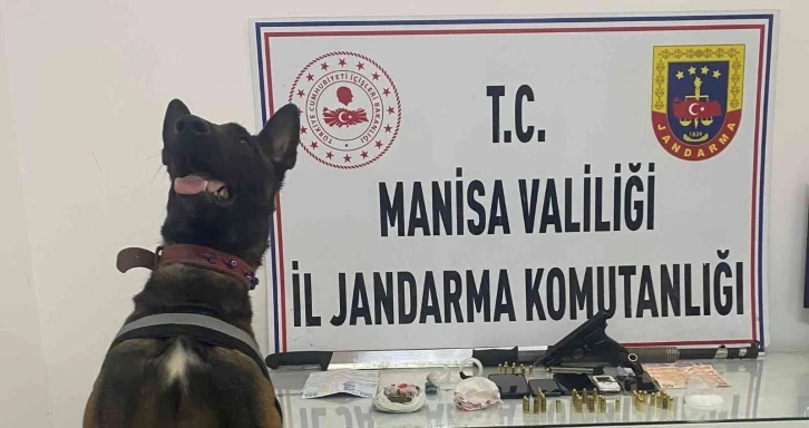 Manisa’da emniyet ve jandarmadan uyuşturucu operasyonu
