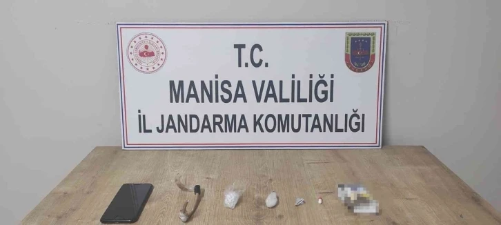 Manisa’da jandarmadan uyuşturucu operasyonu
