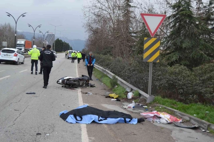 Manisa’da kamyonetin çarptığı elektrikli bisikletin sürücüsü öldü
