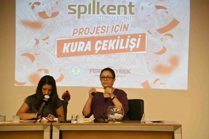 Manisa’da Spilkent Toplu Konut Projesi kuraları çekildi
