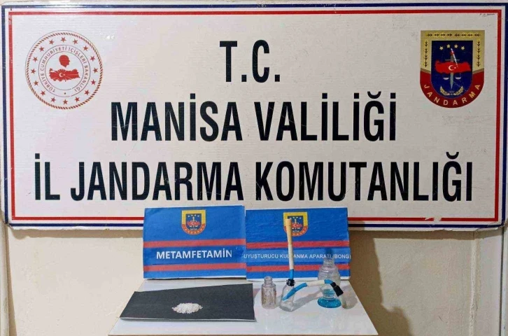 Manisa’da uyuşturucu tacirlerine darbe
