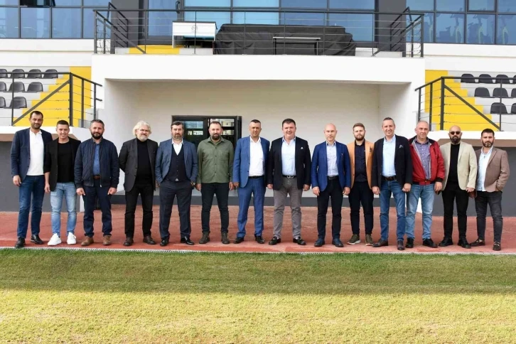 Manisa futbolu için bir araya geldiler
