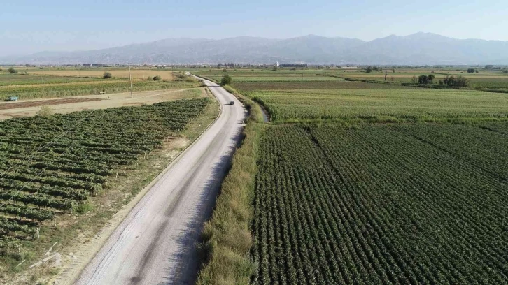 Manisa’nın ilçelerinde yolların konforu artıyor
