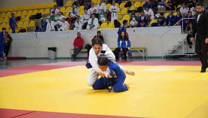 Manisa Yıldızlar Judo İl Birinciliği müsabakaları sona erdi
