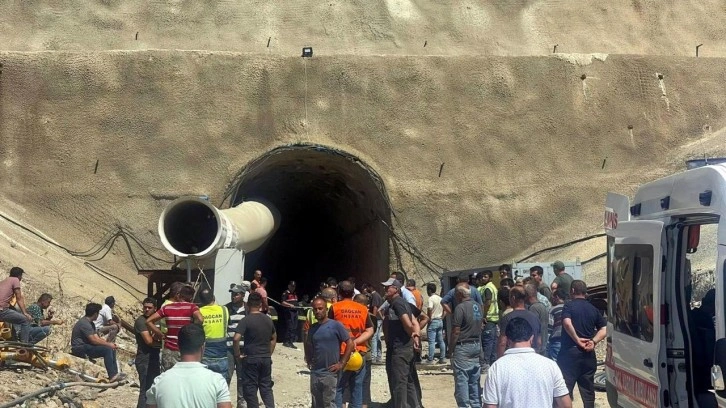 Manisa'daki hızlı tren hattında feci olay! 1 işçi yaşamını yitirdi