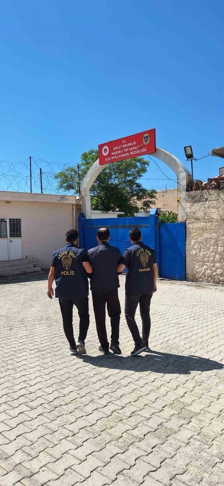 Mardin’de 1 haftada çeşitli suçlardan yakalanan 14 şüpheli tutuklandı
