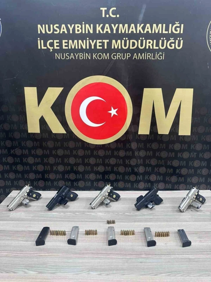Mardin’de 5 adet tabanca ve uyuşturucu ele geçirildi
