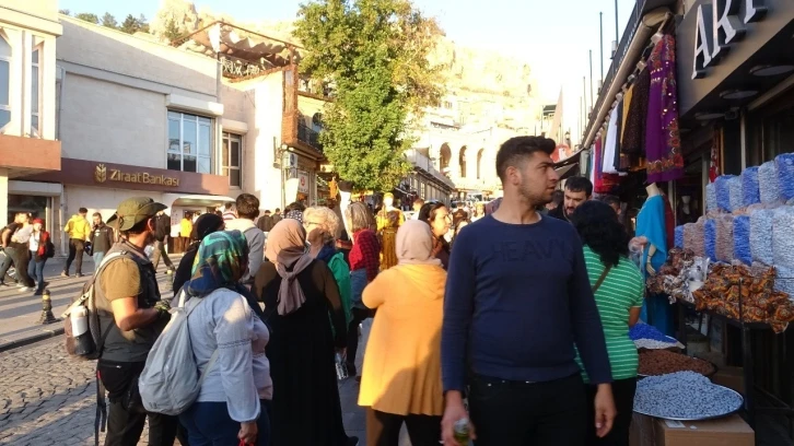 Mardin’de hafta sonu turist yoğunluğu
