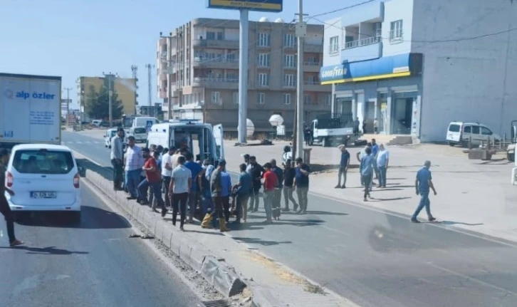 Mardin’de otomobilin yayaya çarptığı kazanın görüntüleri ortaya çıktı
