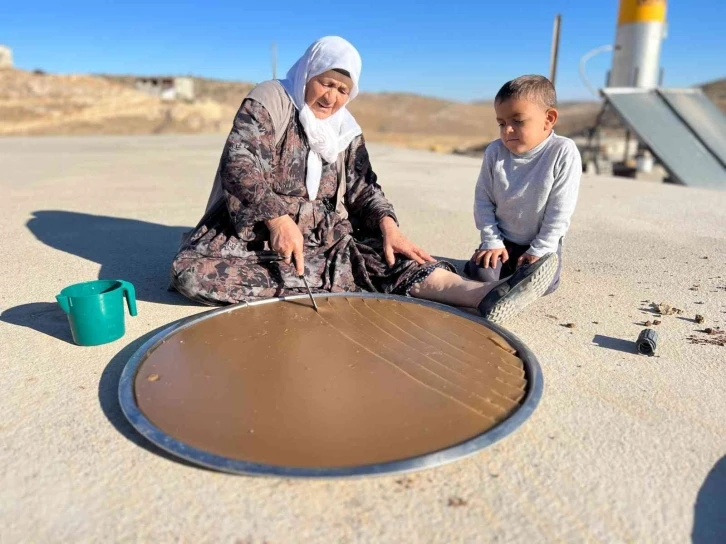 Mardin’de pekmezden üretilen ürünlerin yapımına başlandı
