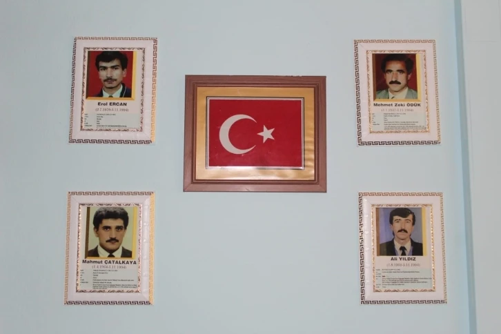 Mardin’de şehit edilen öğretmenler görev yaptıkları okulda anıldı
