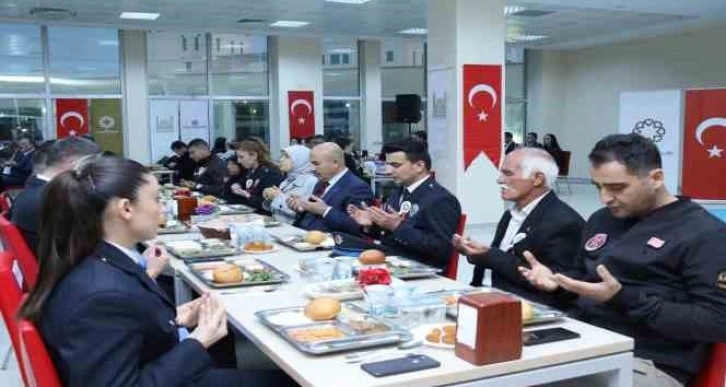 Mardin’de emniyet mensupları iftarda buluştu