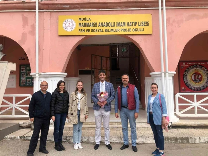 Marmaris Anadolu İmam Hatip Lisesi, deniz kirliliğini önlemek için konferans düzenledi
