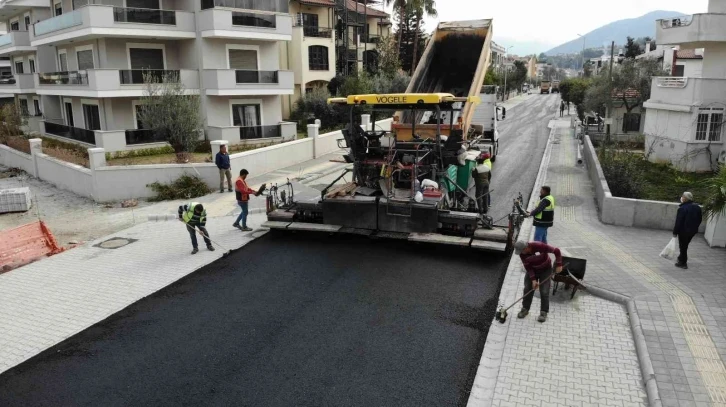 Marmaris Belediyesi Fen İşleri Müdürlüğü ekipleri durmak bilmedi
