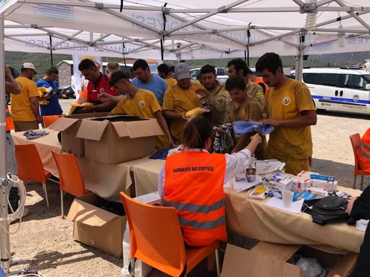 Marmaris Belediyesi yangın bölgesindeki lojistik desteğini sürdürüyor
