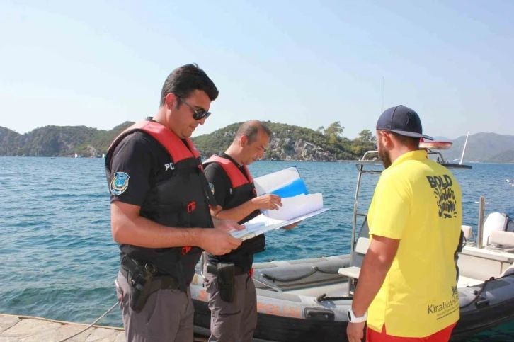 Marmaris deniz polisi su sporları denetimlerine devam ediyor
