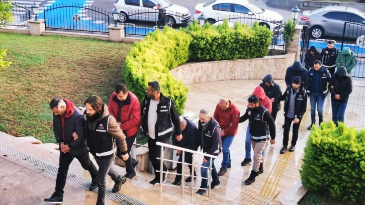 Marmaris merkezli rüşvet operasyonunda 5 tutuklama
