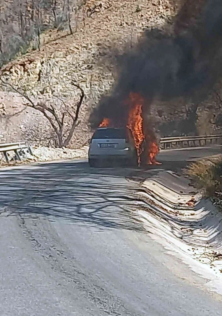 Marmaris’te araç yangını
