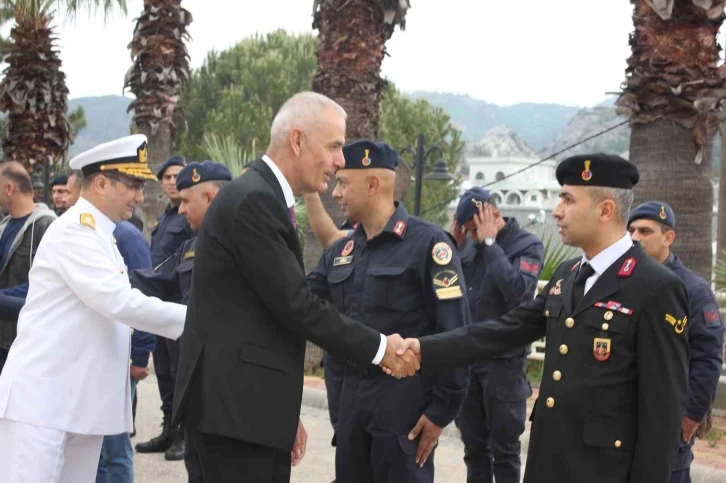 Marmaris’te ilçe protokolü Ramazan Bayramı’nı kutladı
