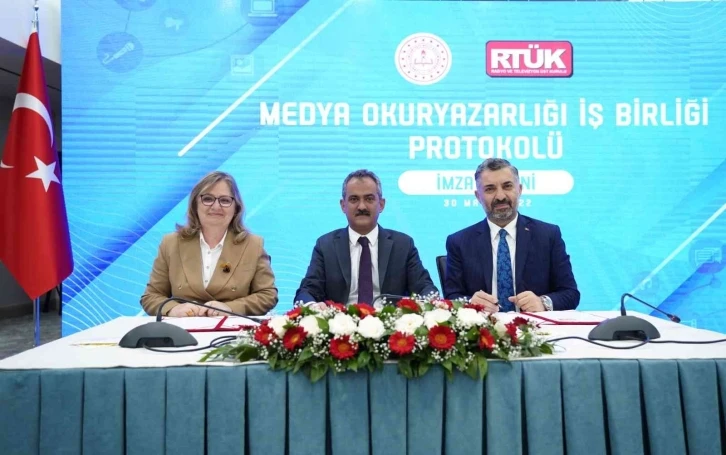 MEB ile RTÜK arasında "Medya Okuryazarlığı İş Birliği Protokolü" imzalandı
