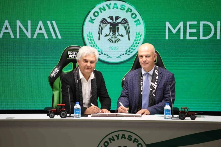 Medicana ile Konyaspor sağlık sponsorluğu anlaşmasını tazeledi
