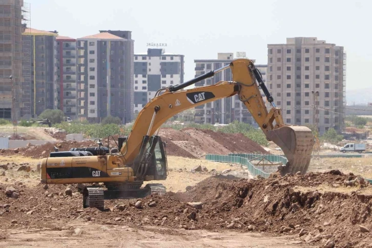 Mehmetçik Mahallesine yeni yollar kazandırılıyor
