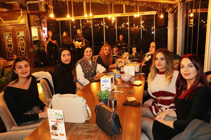 Mekan Kafe’den öğretmenlere unutulmaz eğlence
