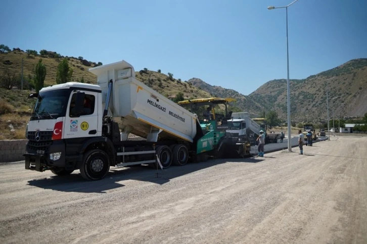 Melikgazi’de yeni bağlantı yolları ile ulaşımda alternatifler artıyor
