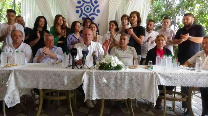 Memleket Partisi Genel Başkanı Muharrem İnce, Edremit’teki esnaf ziyaretlerinde konuştu
