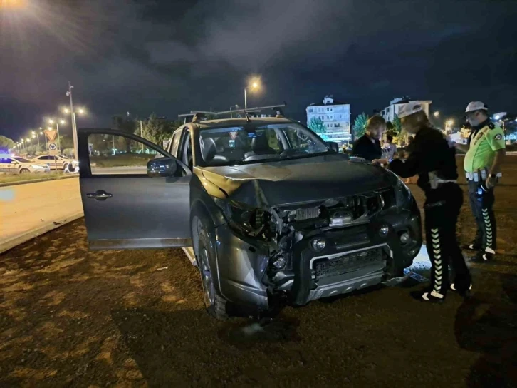 Menteşe’de kaza: Trafik polisi ölümden döndü
