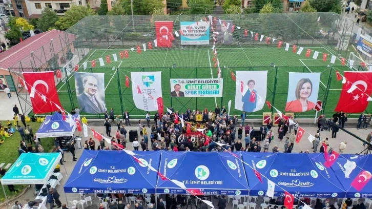 Meral Akşener, İzmit’te abisi Nihat Gürer adına yapılan spor tesisinin açılışına katıldı
