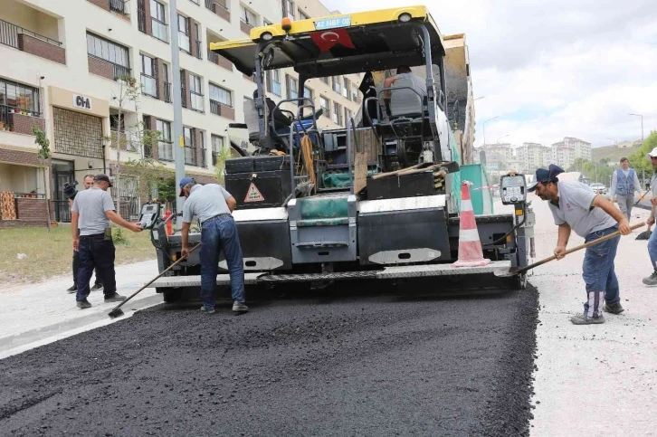 Meram Belediyesi asfaltlama ve altyapı çalışmalarını sürdürüyor
